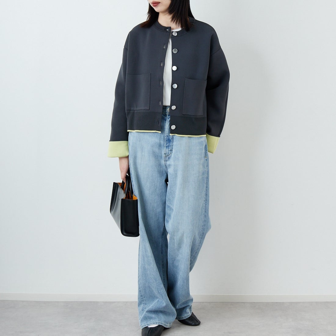 Maison de L'allure [メゾン ドゥ ラリュール] バイカラースポンディッシュニットカーディガン [M25141010] 08 CHR/YEL &&モデル身長：162cm 着用サイズ：F&&