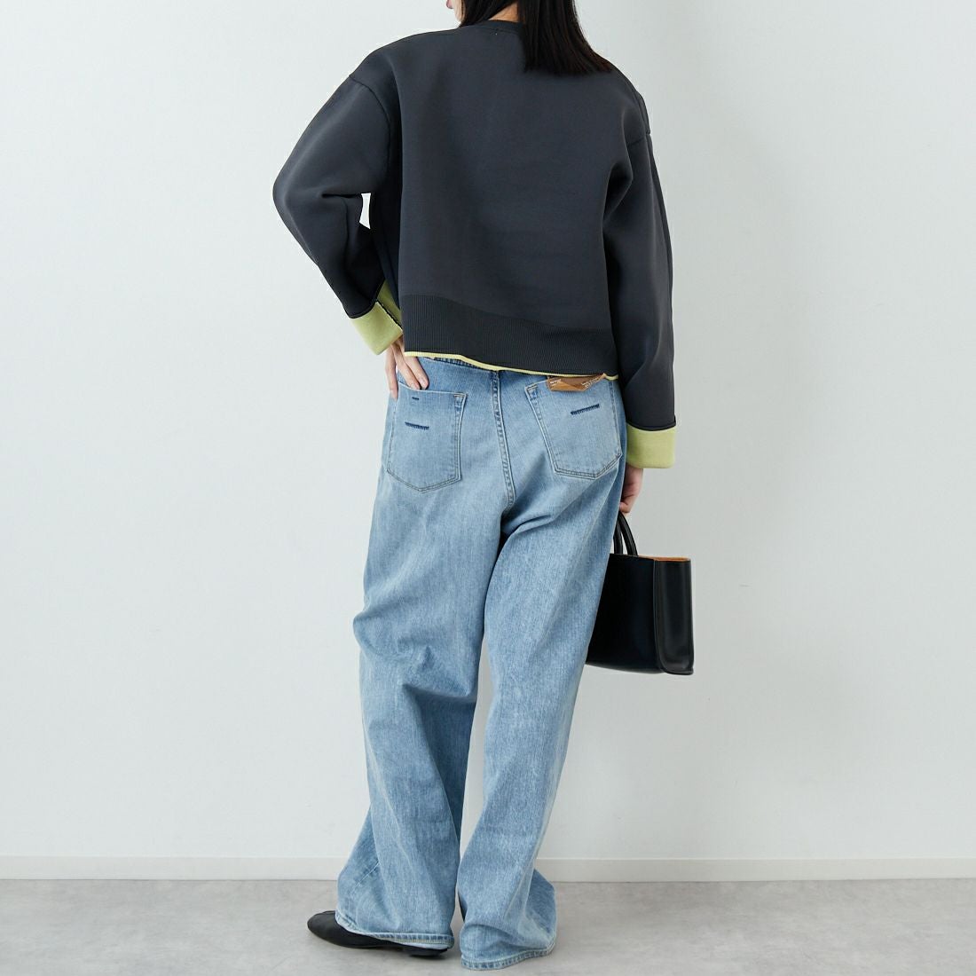 Maison de L'allure [メゾン ドゥ ラリュール] バイカラースポンディッシュニットカーディガン [M25141010] 08 CHR/YEL &&モデル身長：162cm 着用サイズ：F&&