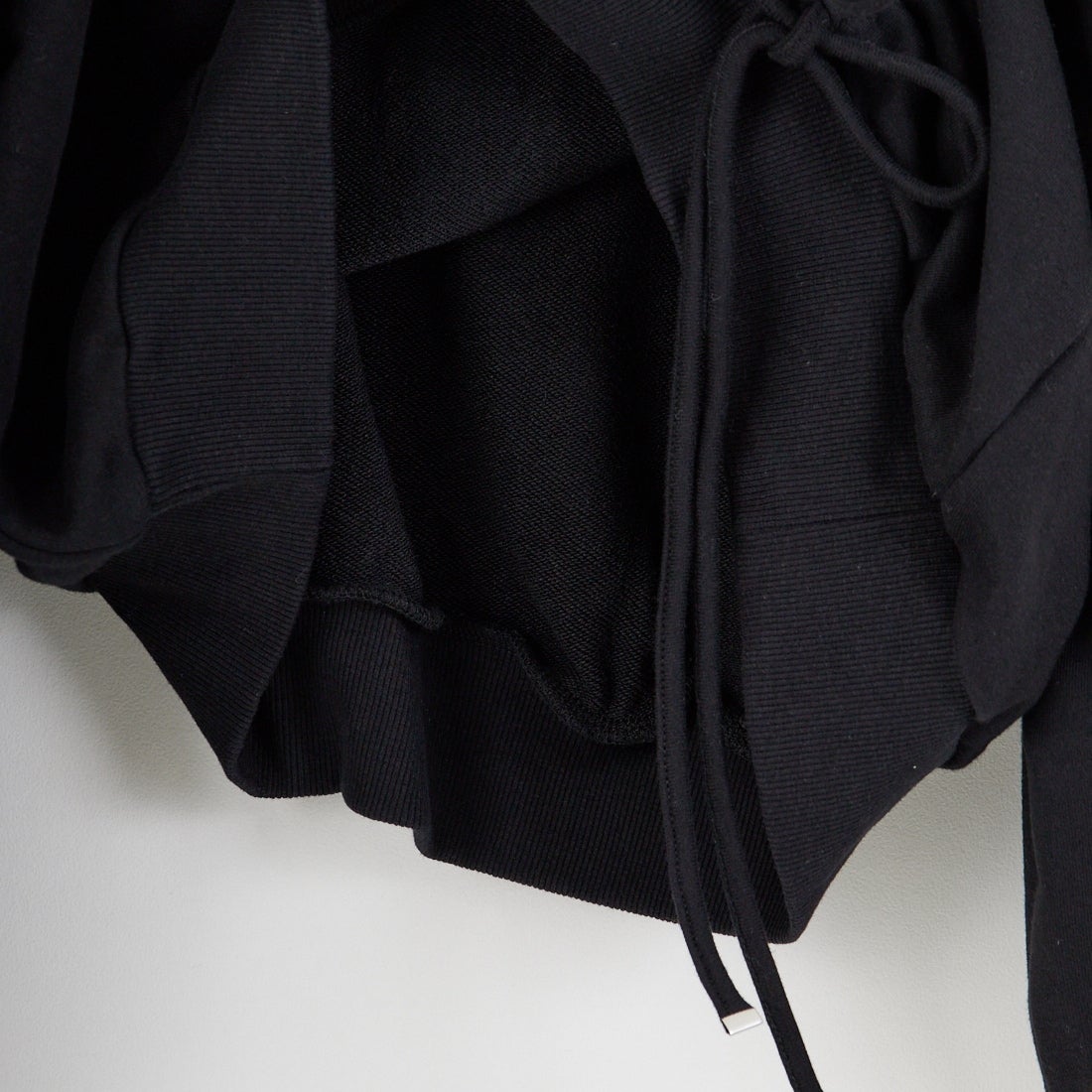 nenom [ネノム] ワンショルダードロストスウェット [NE25142013] 09 BLACK