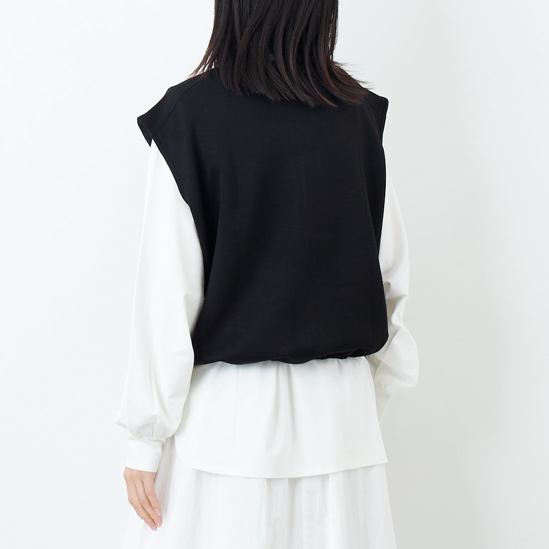 Maison de L'allure [メゾン ドゥ ラリュール] ダブルジップダンボールベスト [M25142004] 09 BLACK &&モデル身長：162cm 着用サイズ：F&&