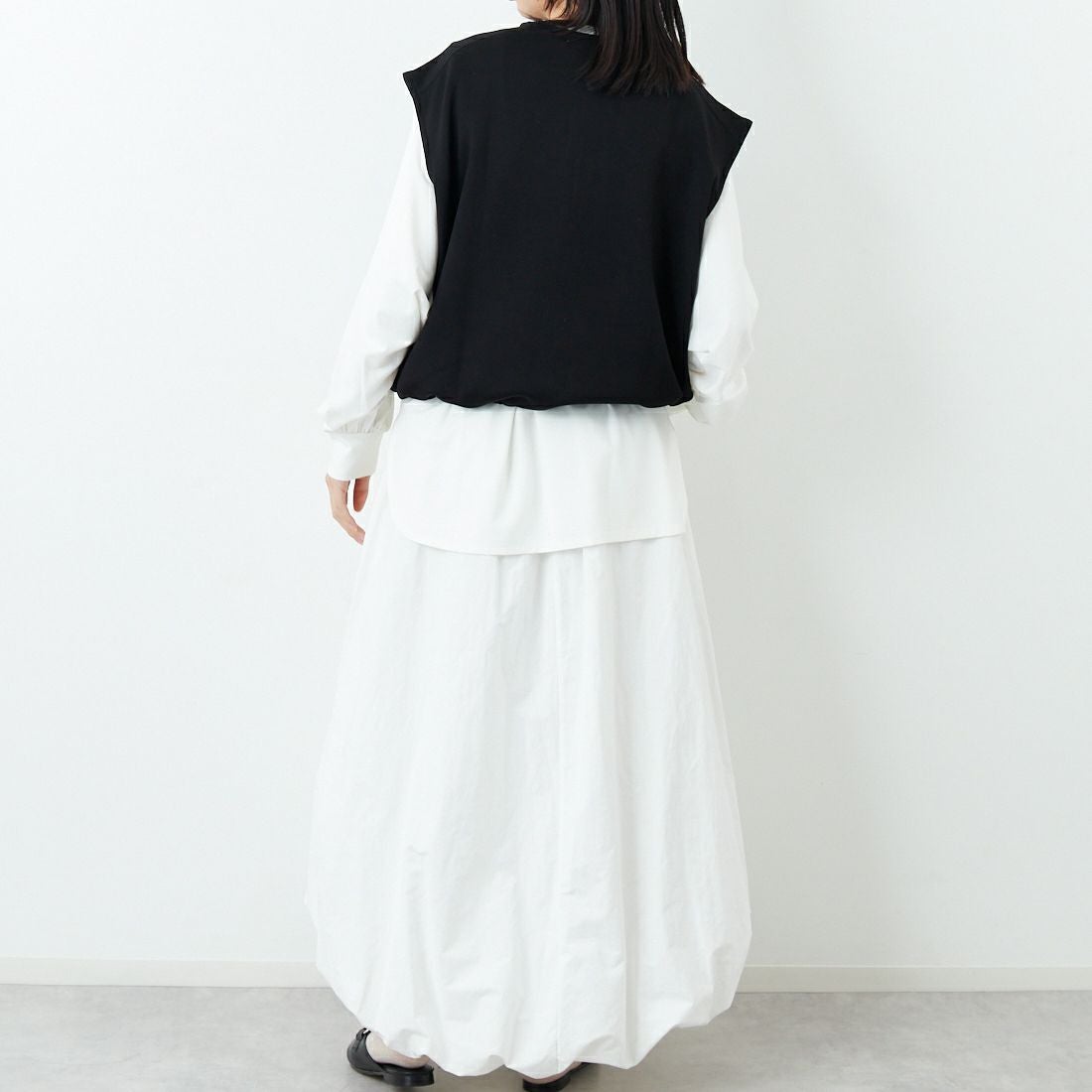 Maison de L'allure [メゾン ドゥ ラリュール] ダブルジップダンボールベスト [M25142004] 09 BLACK &&モデル身長：162cm 着用サイズ：F&&