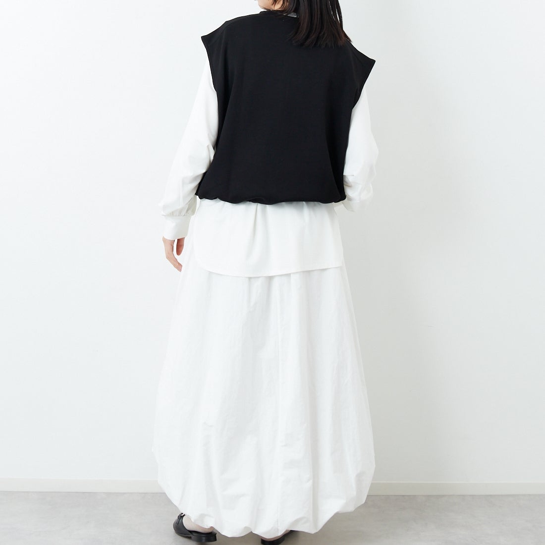 Maison de L'allure [メゾン ドゥ ラリュール] ダブルジップダンボールベスト [M25142004] 09 BLACK &&モデル身長：162cm 着用サイズ：F&&