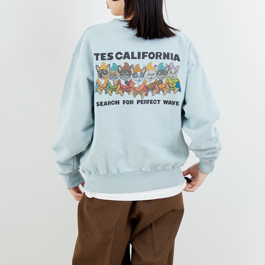The Endless Summer [エンドレスサマー] 7BUHIS クルーネックスウェット [FH-26374311] 64 SAX &&モデル身長：162cm 着用サイズ：S&&