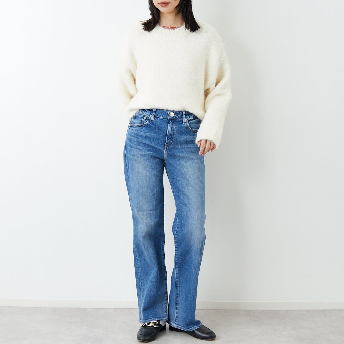 RED CARD TOKYO [レッドカード トーキョー] 35th Anniversary ストレートデニムパンツ [26W13201AVM] A-VINT MID &&モデル身長：162cm 着用サイズ：24&&