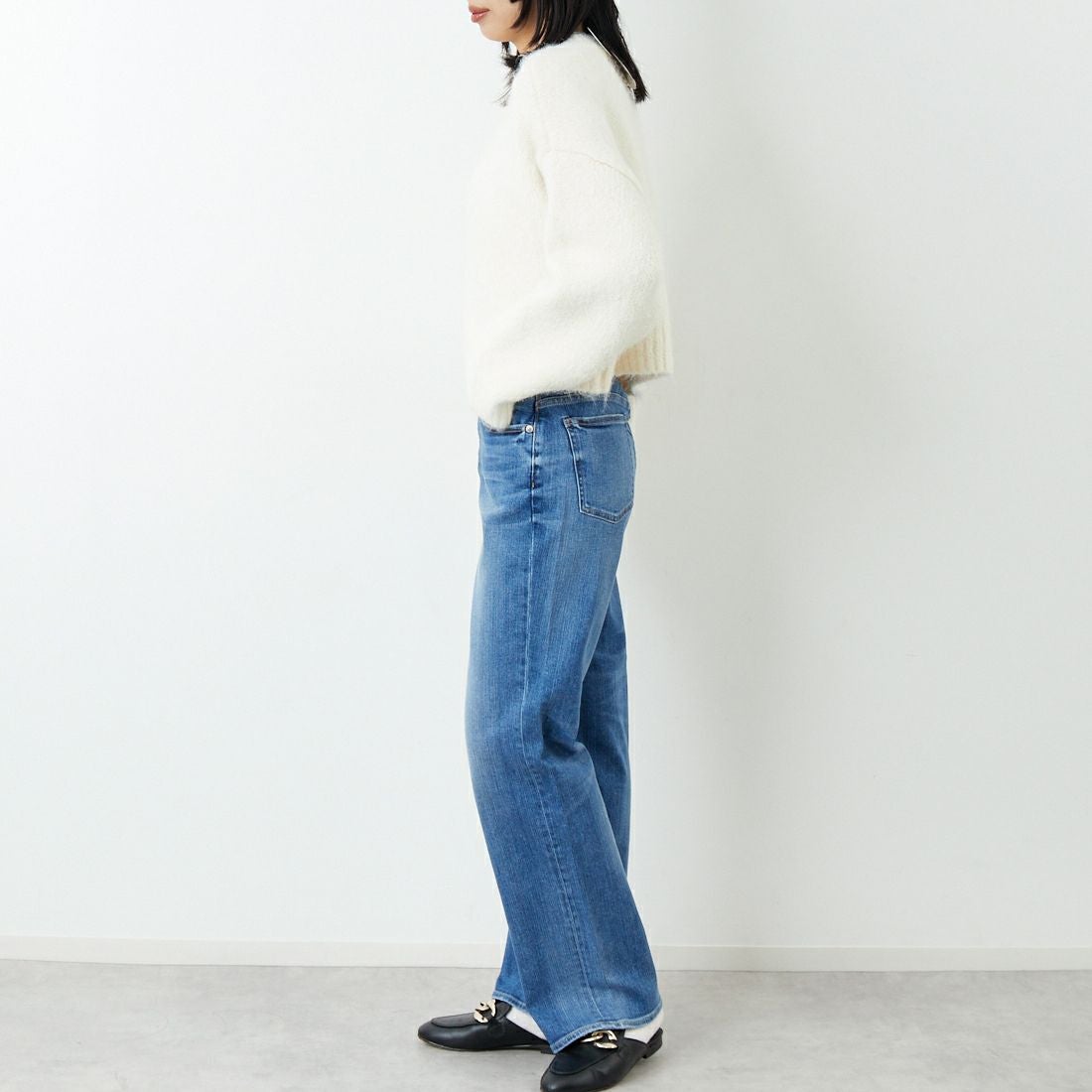 RED CARD TOKYO [レッドカード トーキョー] 35th Anniversary ストレートデニムパンツ [26W13201AVM] A-VINT MID &&モデル身長：162cm 着用サイズ：24&&