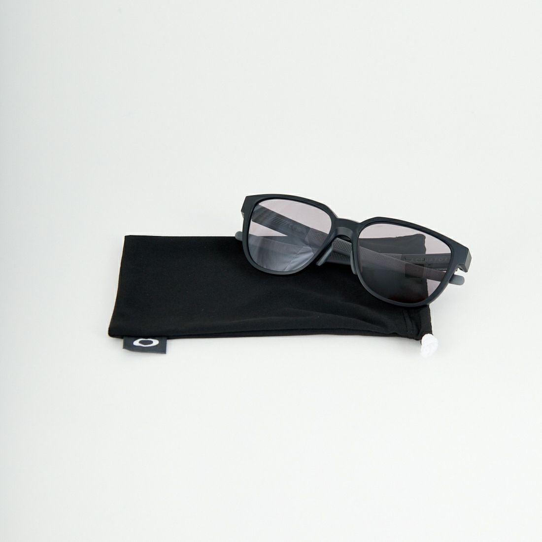 OAKLEY [オークリー] Actuator/アクチュエーター サングラス [92501157] ﾏｯﾄﾌﾞﾗｯｸ