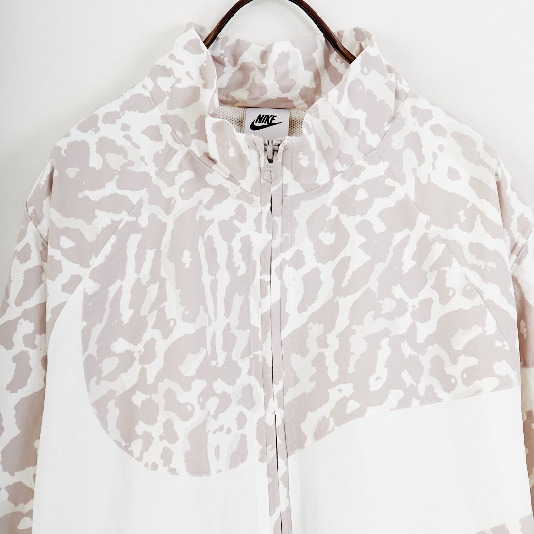 NIKE [ナイキ] ウィメンズ ウーブンプリンテッドジャケット [IB7264] 009 COLLEG