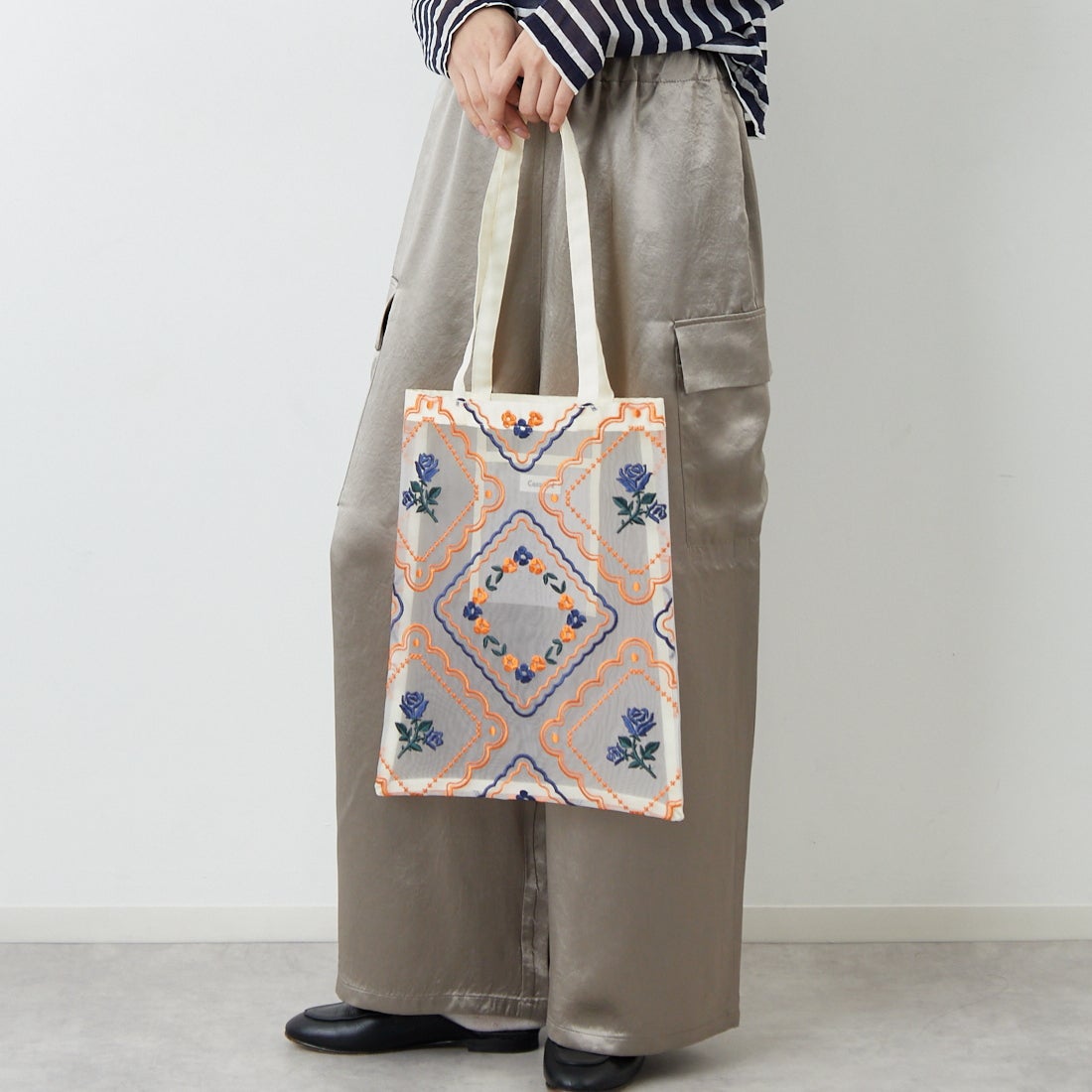 Casselini [キャセリーニ] チュール刺繍トートバッグ [254-111505] ｱｲﾎﾞﾘｰ