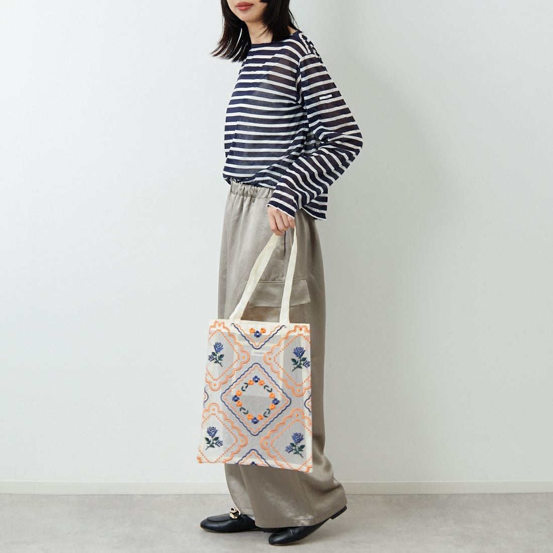 Casselini [キャセリーニ] チュール刺繍トートバッグ [254-111505] ｱｲﾎﾞﾘｰ