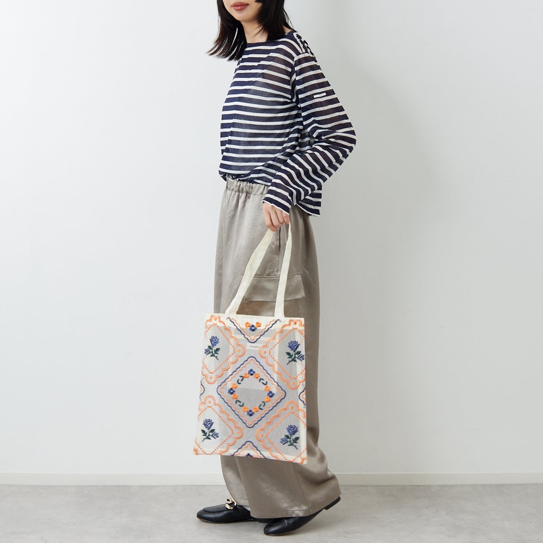 Casselini [キャセリーニ] チュール刺繍トートバッグ [254-111505] ｱｲﾎﾞﾘｰ