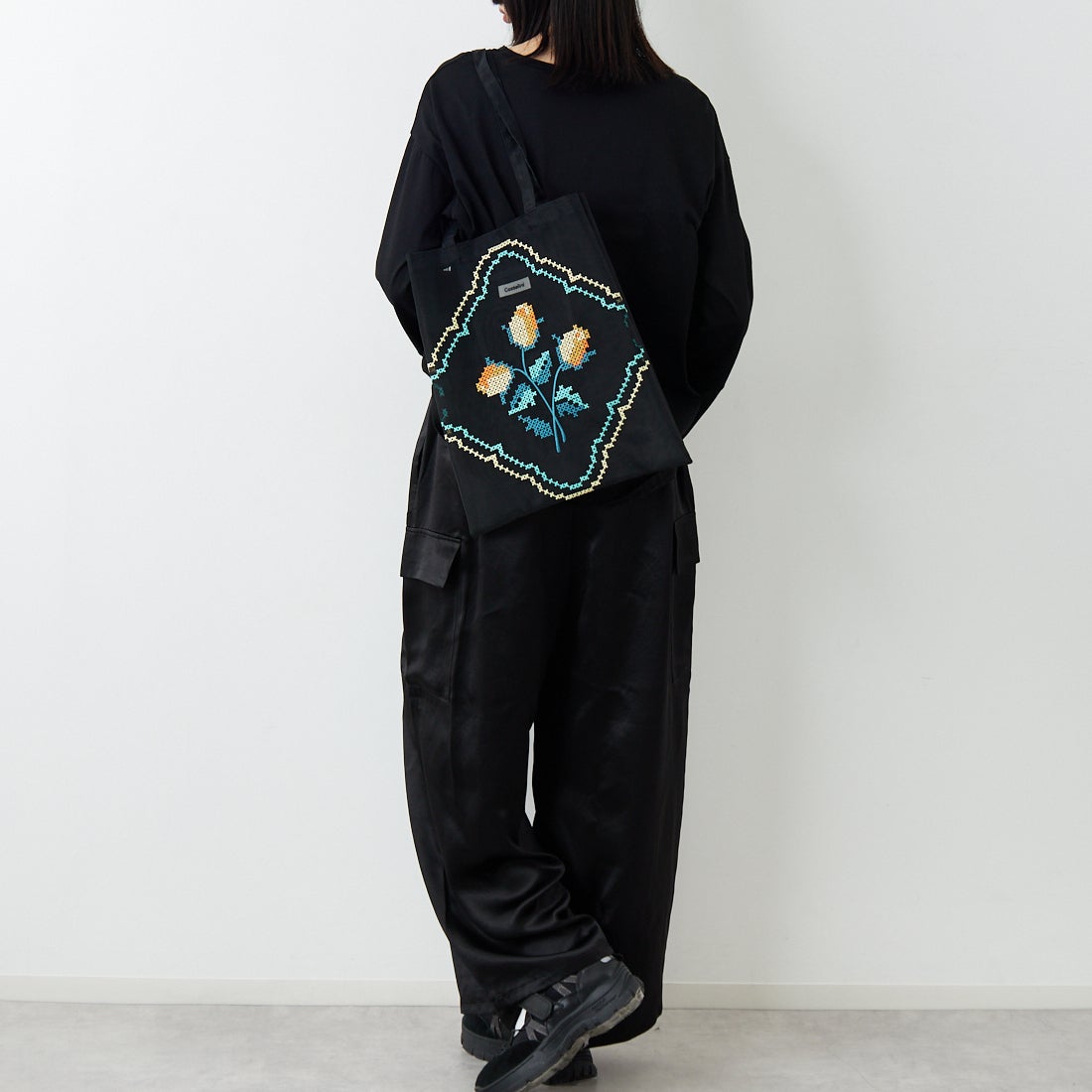 Casselini [キャセリーニ] チュール刺繍トートバッグ [254-111505] ﾌﾞﾗｯｸ