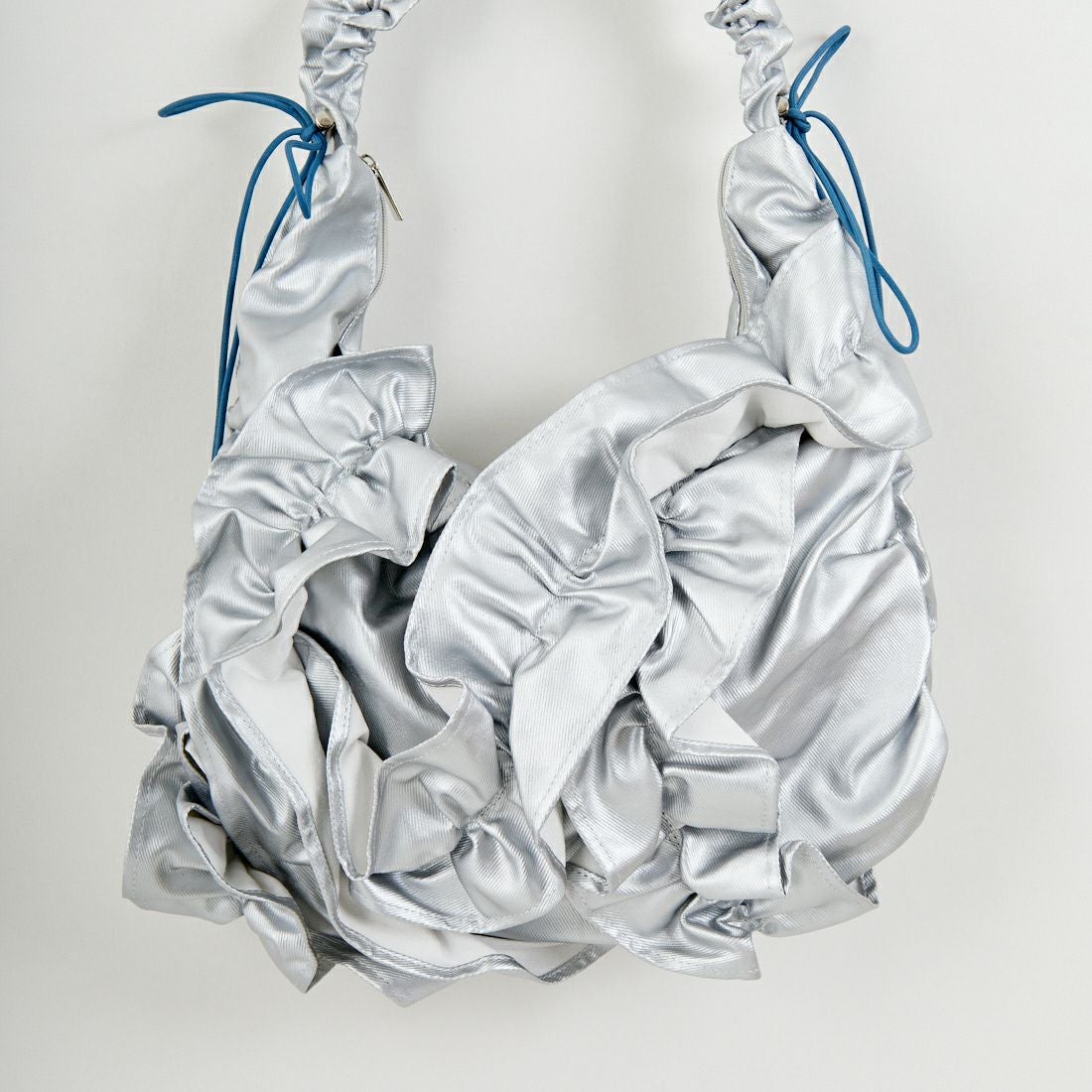 Casselini [キャセリーニ] ボリュームフリルビッグショルダーバッグ [244-110524] ｼﾙﾊﾞｰ