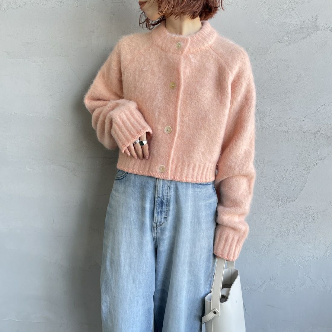 TODAYFUL [トゥデイフル] ブラッシュドニットカーディガン [12520530] P/BEG &&モデル身長：158cm 着用サイズ：F&&