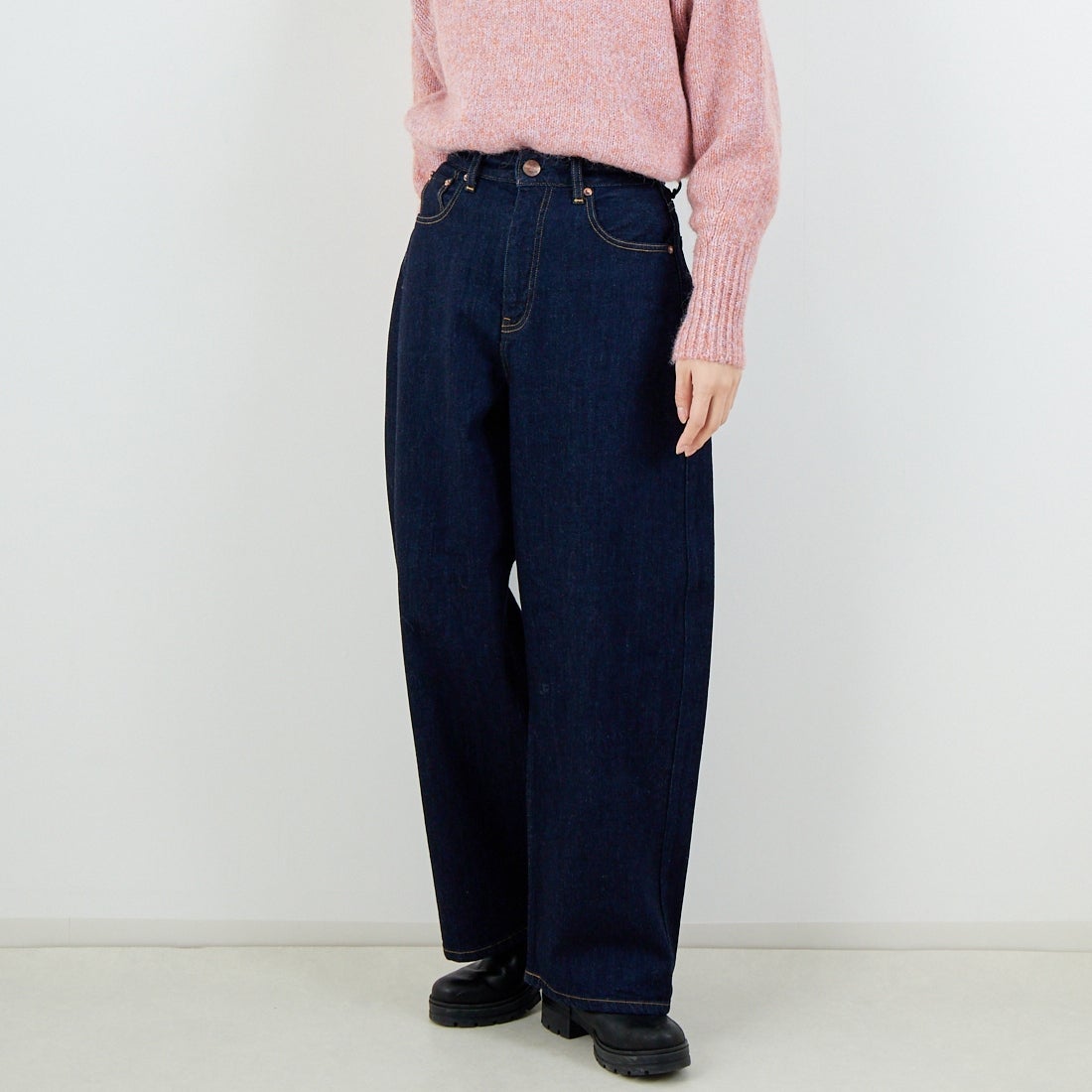 RED CARD TOKYO [レッドカード トーキョー] Montana カーブバギーデニム [12W43701BRN] BALL RINSE &&モデル身長：162cm 着用サイズ：23&&