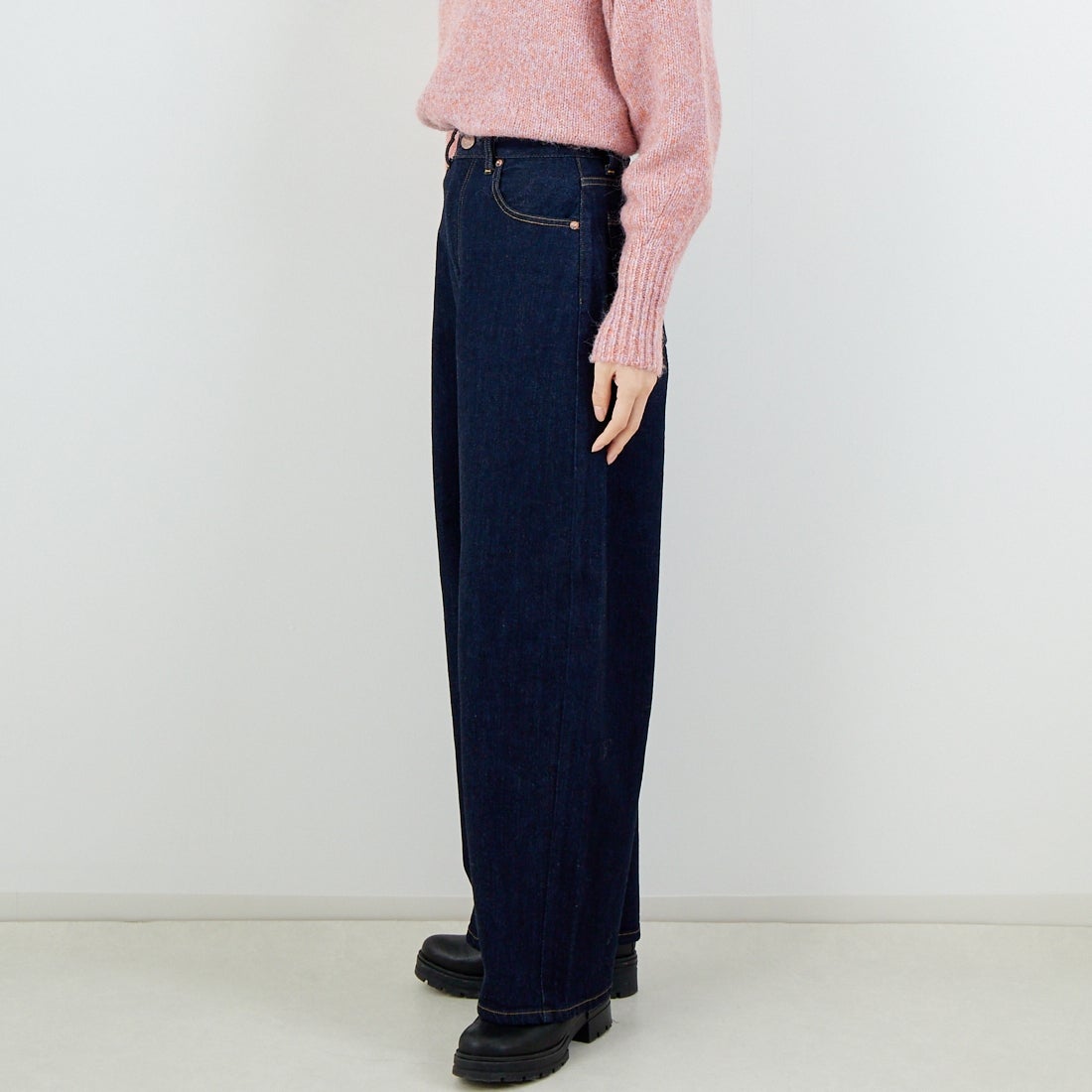 RED CARD TOKYO [レッドカード トーキョー] Montana カーブバギーデニム [12W43701BRN] BALL RINSE &&モデル身長：162cm 着用サイズ：23&&