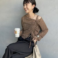 28 BROWN&&モデル身長：150cm 着用サイズ：F&&