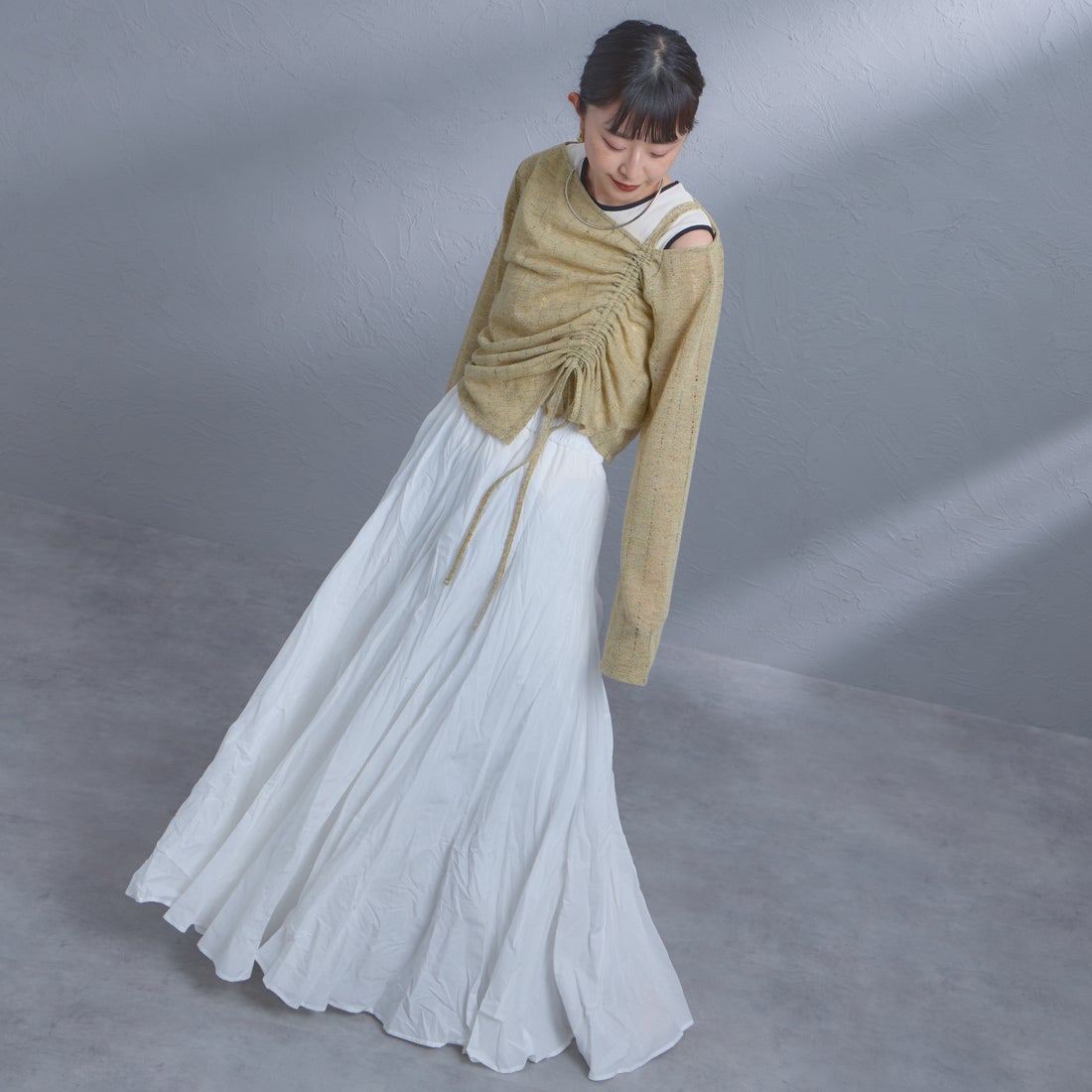 nenom [ネノム] ワンオフショルダー ギャザーリボンTシャツ [NE26312004] 37 MINT &&モデル身長：150cm 着用サイズ：F&&