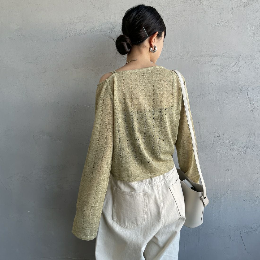 nenom [ネノム] ワンオフショルダー ギャザーリボンTシャツ [NE26312004] 37 MINT &&モデル身長：150cm 着用サイズ：F&&