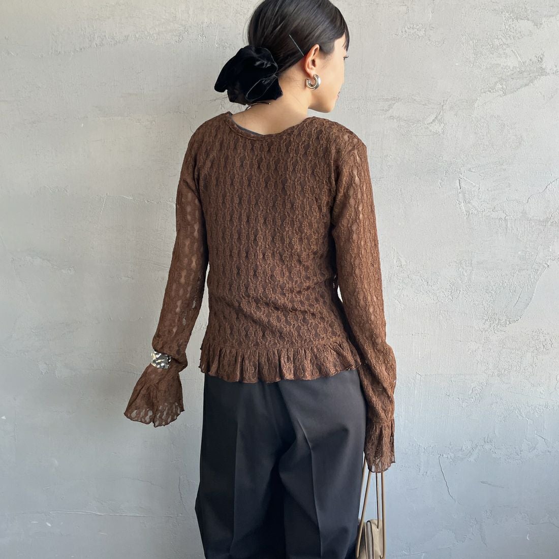nenom [ネノム] マルチWAY レースペプラムカーディガン [NE26312001] 28 BROWN &&モデル身長：150cm 着用サイズ：F&&