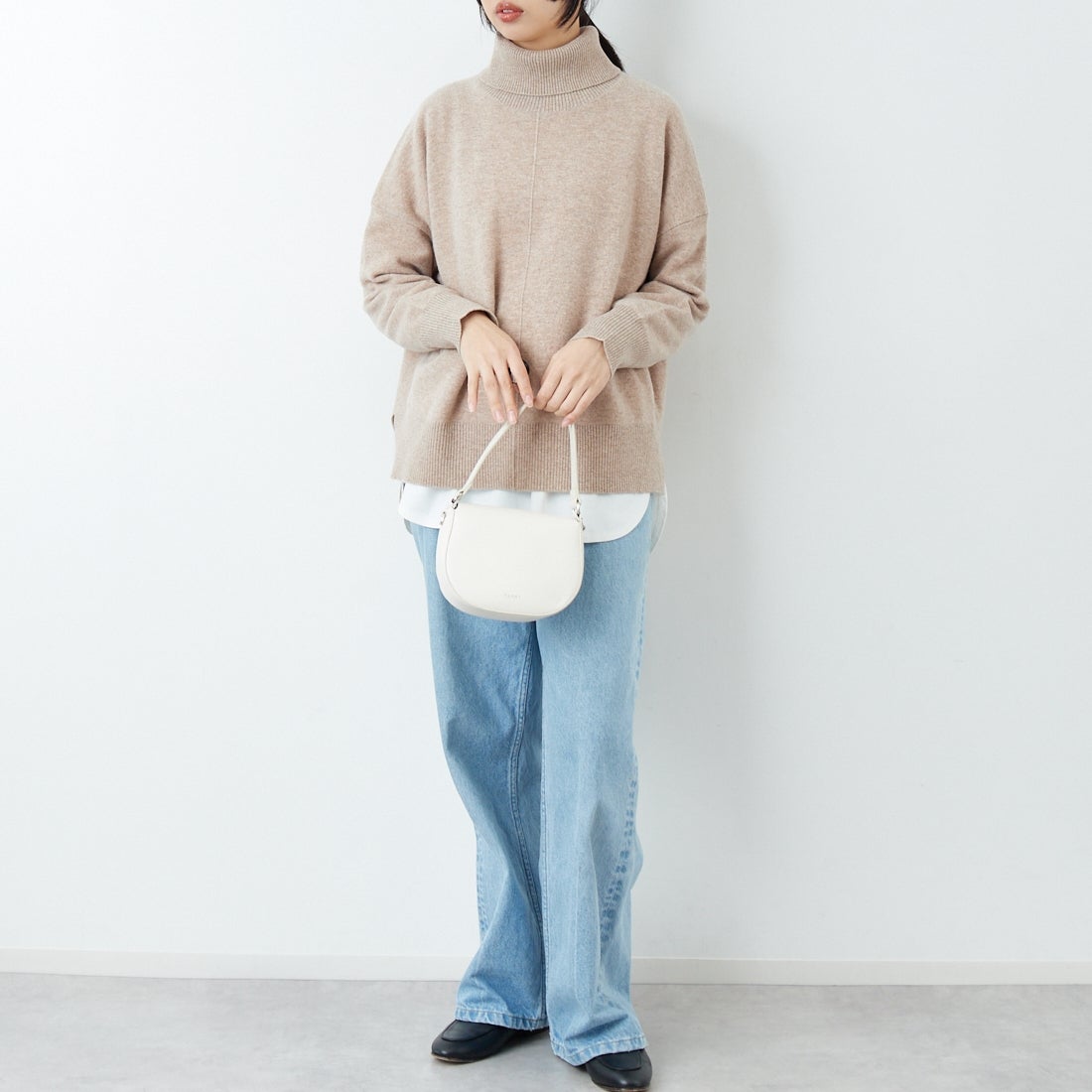 Jeans Factory Clothes [ジーンズファクトリークローズ] 12G メリノウールオフタートルネックニット [11256554] 033 ﾍﾞｰｼﾞｭ &&モデル身長：162cm 着用サイズ：F&&