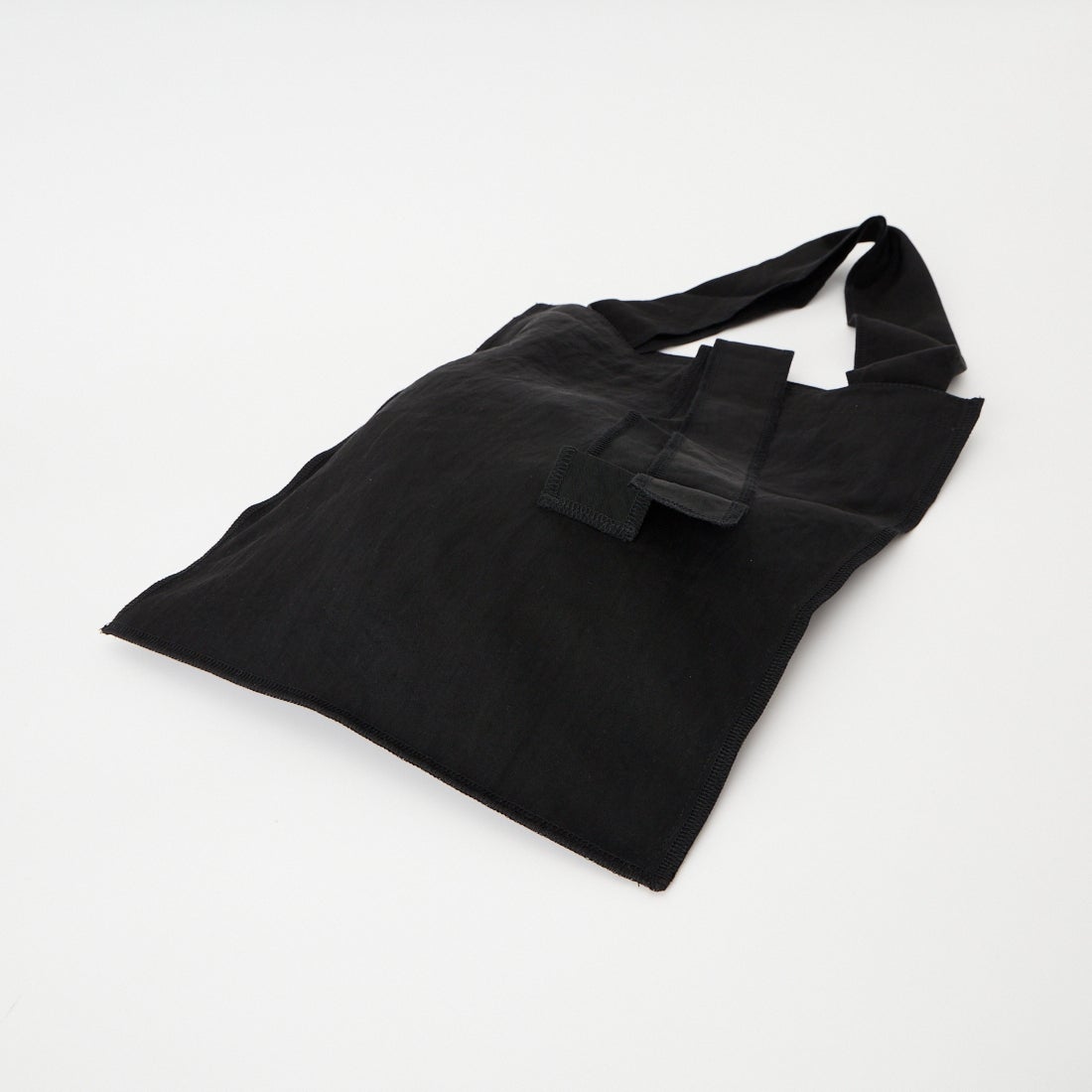 ITTI [イッチ] メリーインサイドアウトトートバッグ M [ITTI-BAG-130-CB] BLACK