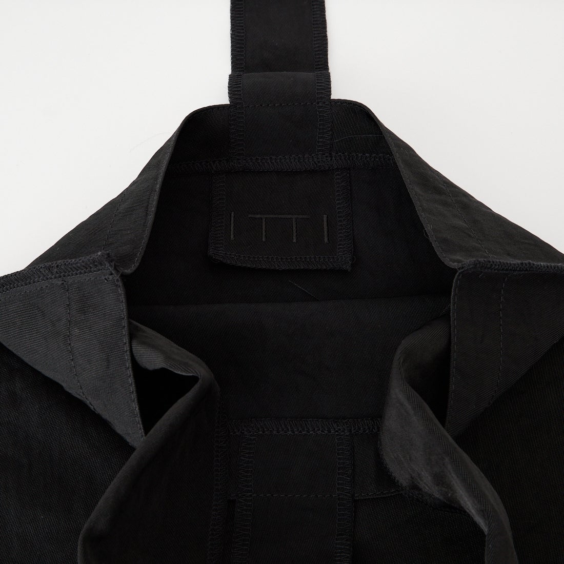 ITTI [イッチ] メリーインサイドアウトトートバッグ M [ITTI-BAG-130-CB] BLACK