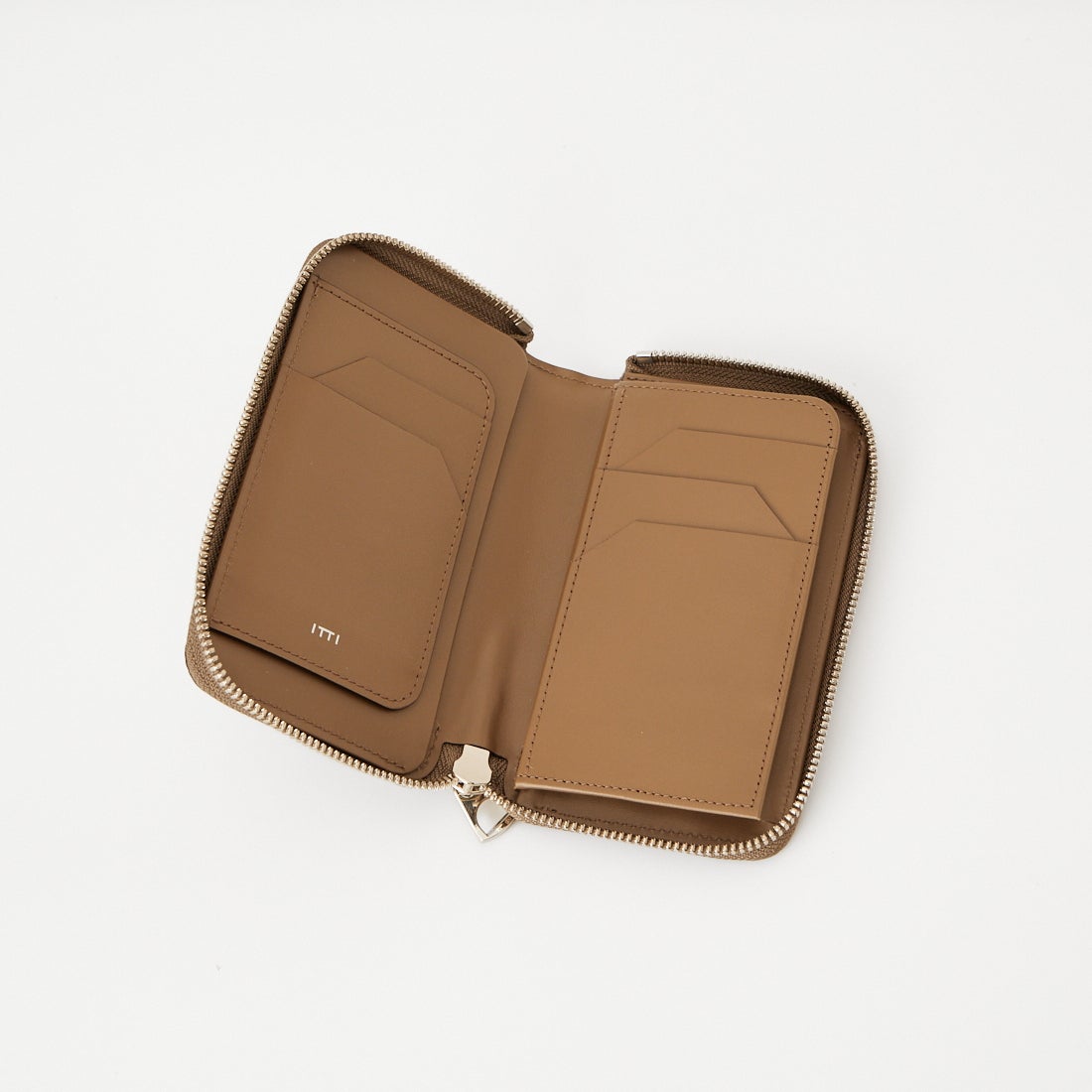 ITTI [イッチ] クリスティスマートミッドウォレット [ITTI-WLT-0065-D] TAUPE