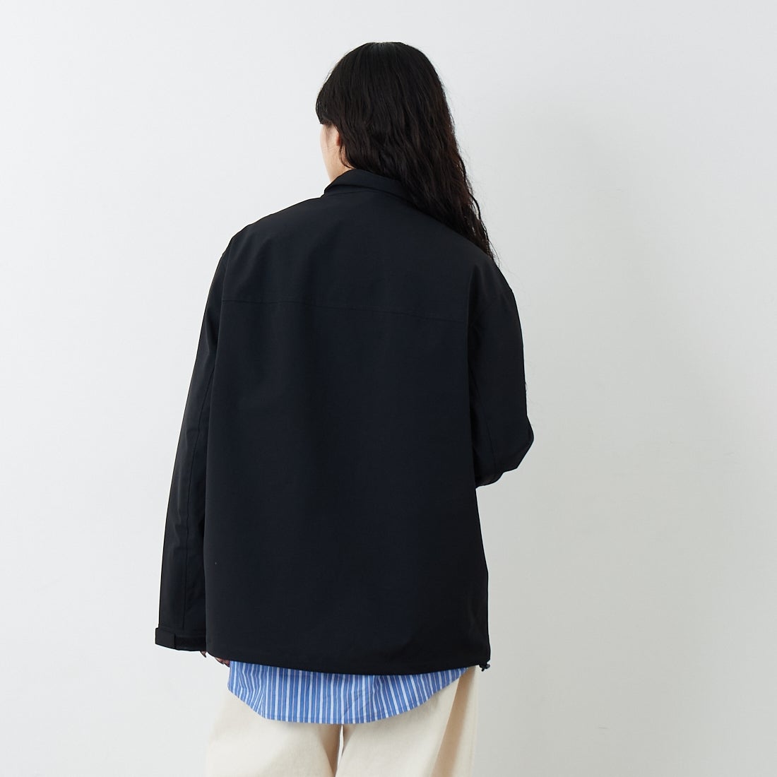 A.P.C. [アー・ペー・セー] ナイロンジップブルゾン [BLOUSON-SUTHERLAND] 99 NOIR &&モデル身長：162cm 着用サイズ：XS&&