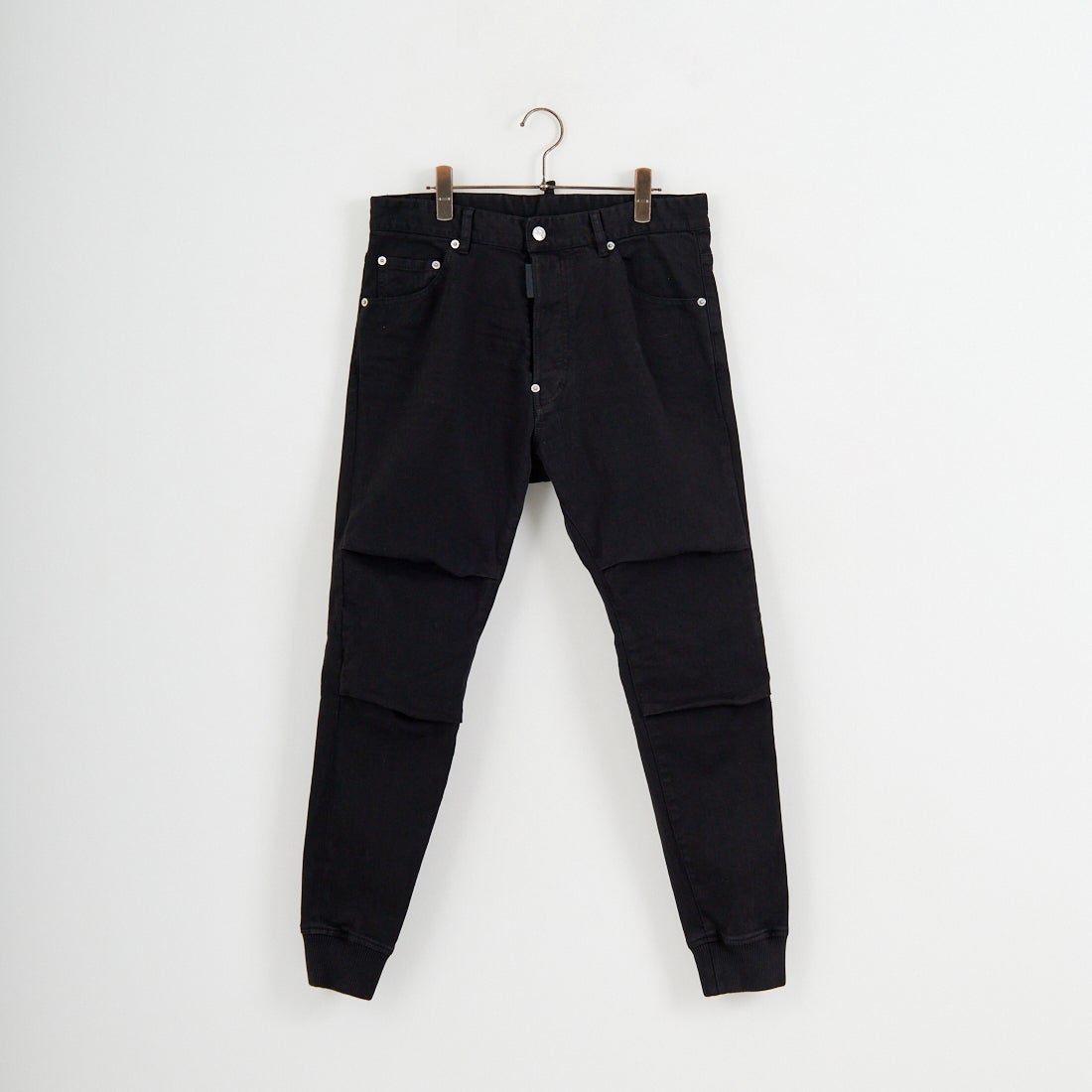 900 BLACK