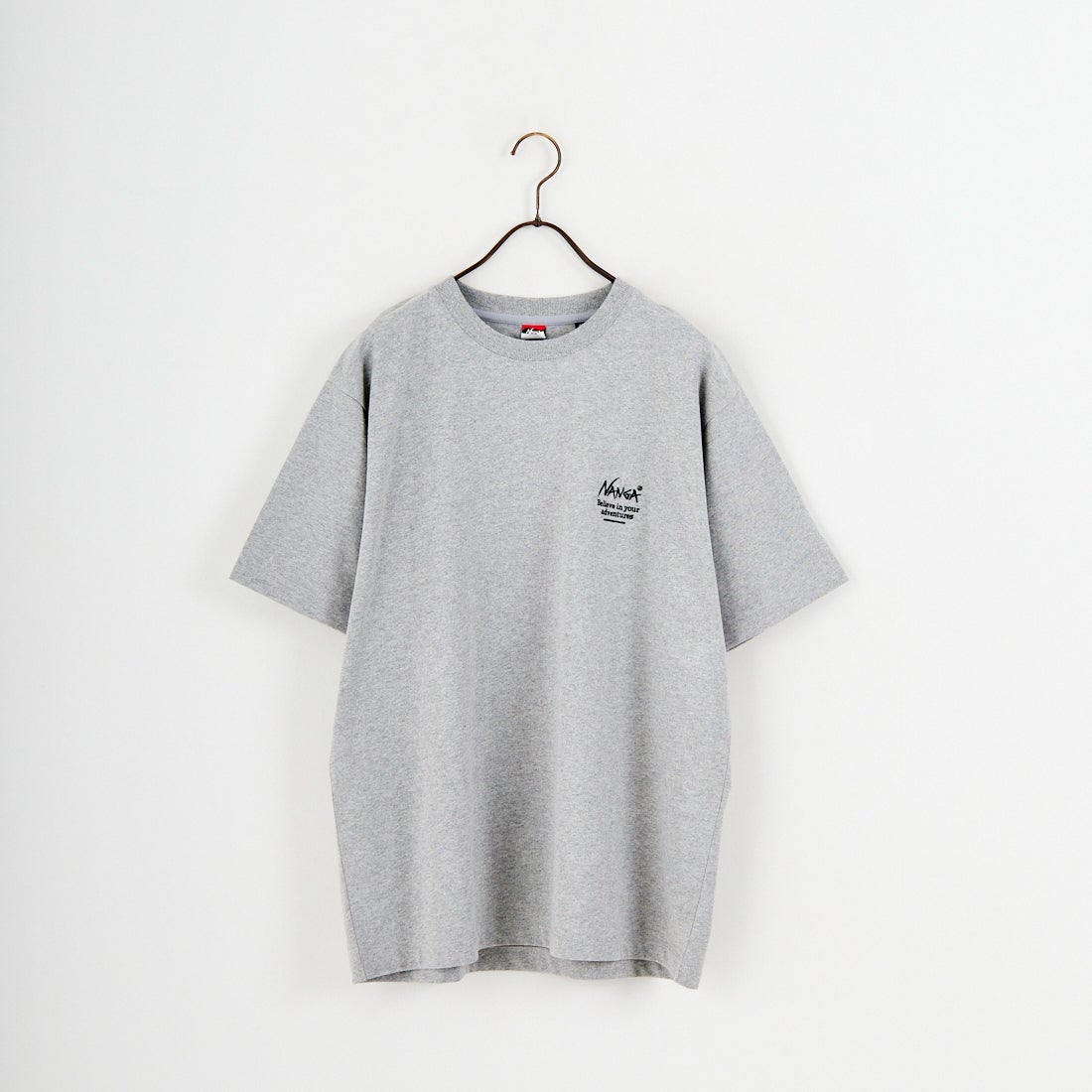 JEANSFACTORY × NANGA [ジーンズファクトリー × ナンガ] 別注 ヒストリーロゴ バックプリントTシャツ [NW26SS-JF2] GRAY