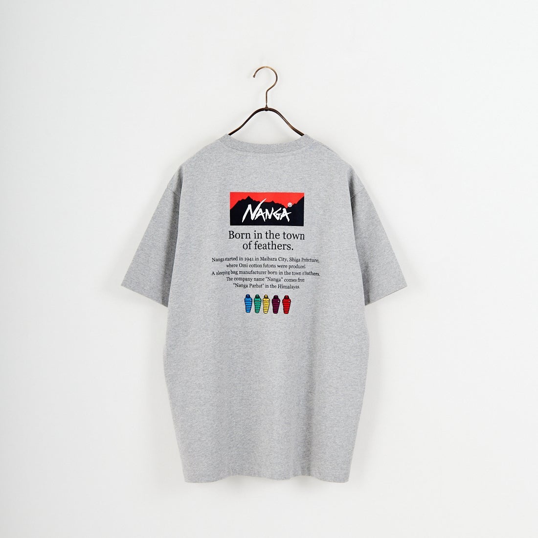 JEANSFACTORY × NANGA [ジーンズファクトリー × ナンガ] 別注 ヒストリーロゴ バックプリントTシャツ [NW26SS-JF2] GRAY