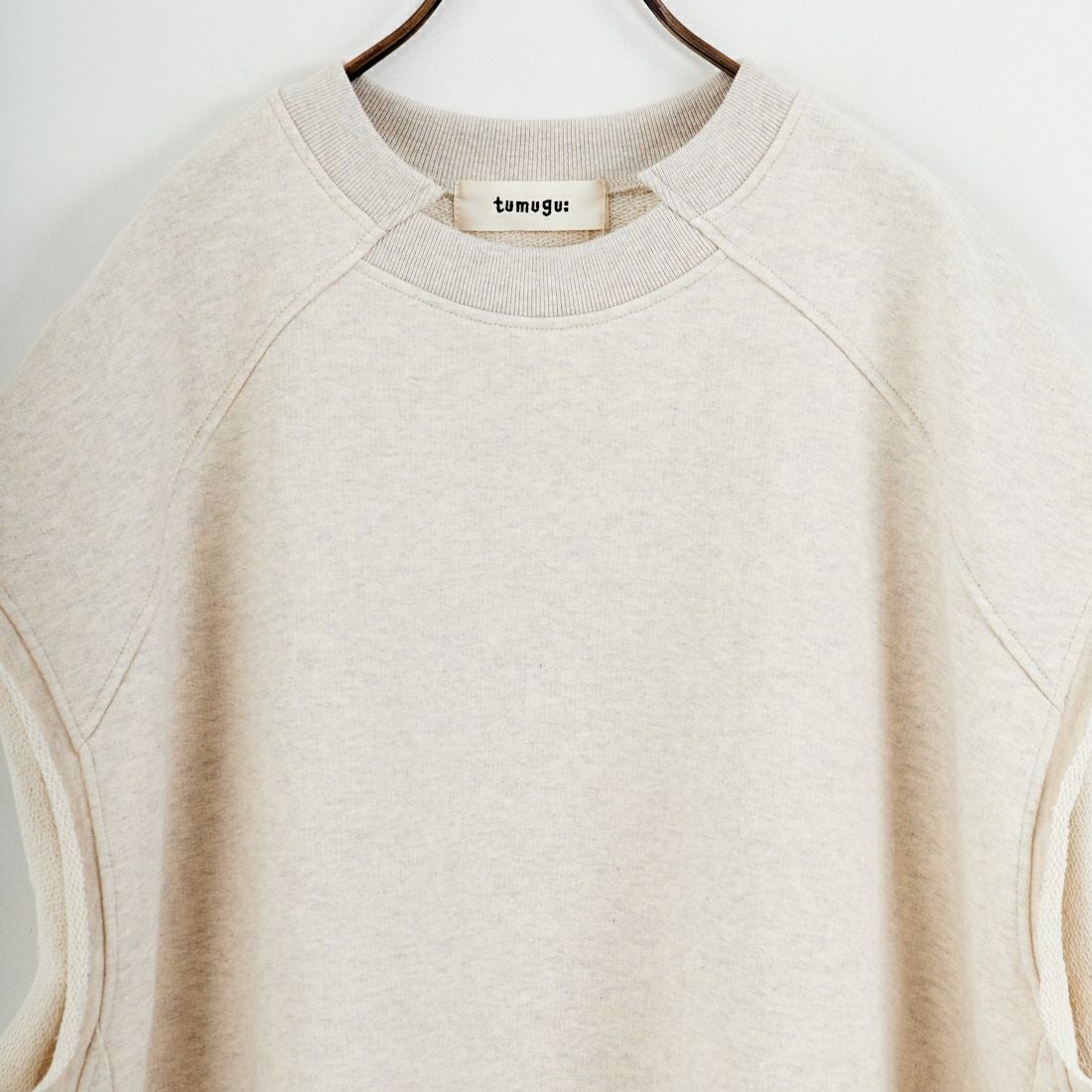tumugu: [ツムグ] リサイクル度詰め裏毛ベスト [TC25409] 04 IVORY