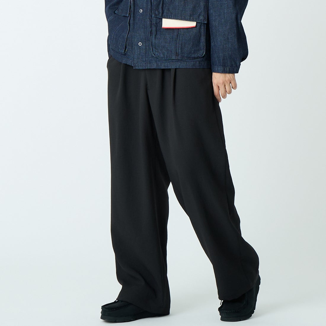 BLACK&&モデル身長：179cm 着用サイズ：48&&