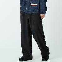 BLACK&&モデル身長：179cm 着用サイズ：48&&