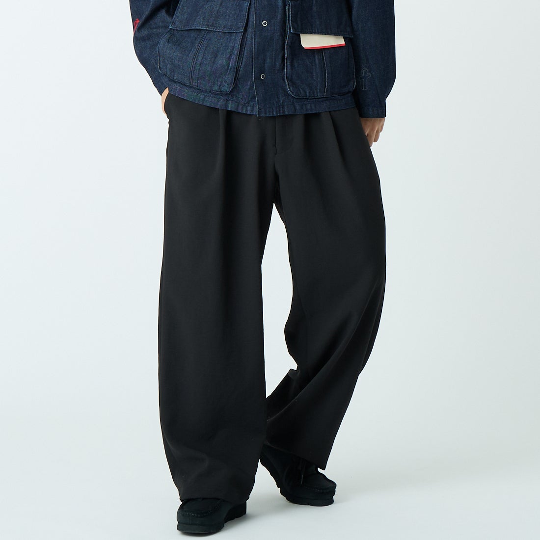 Noir Fabrik [ヌワールファブリック] ミニマルワイドスラックス [NF-261-009] BLACK &&モデル身長：179cm 着用サイズ：48&&