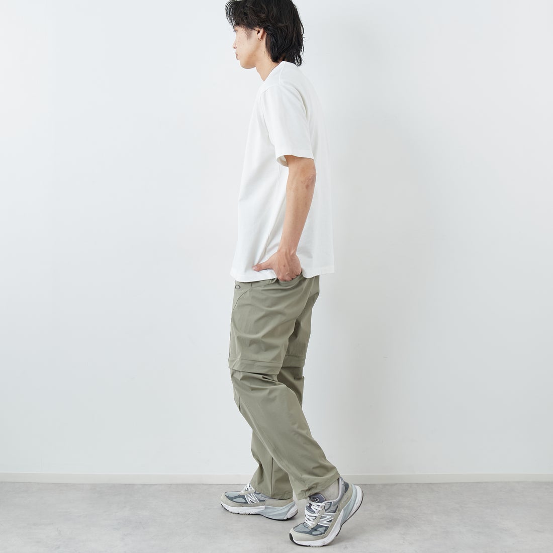 JEANSFACTORY × NANGA [ジーンズファクトリー × ナンガ] 別注 ブランドロゴ刺繍 ショートスリーブTシャツ [NW26SS-JF3] WHITE &&モデル身長：179cm 着用サイズ：L&&