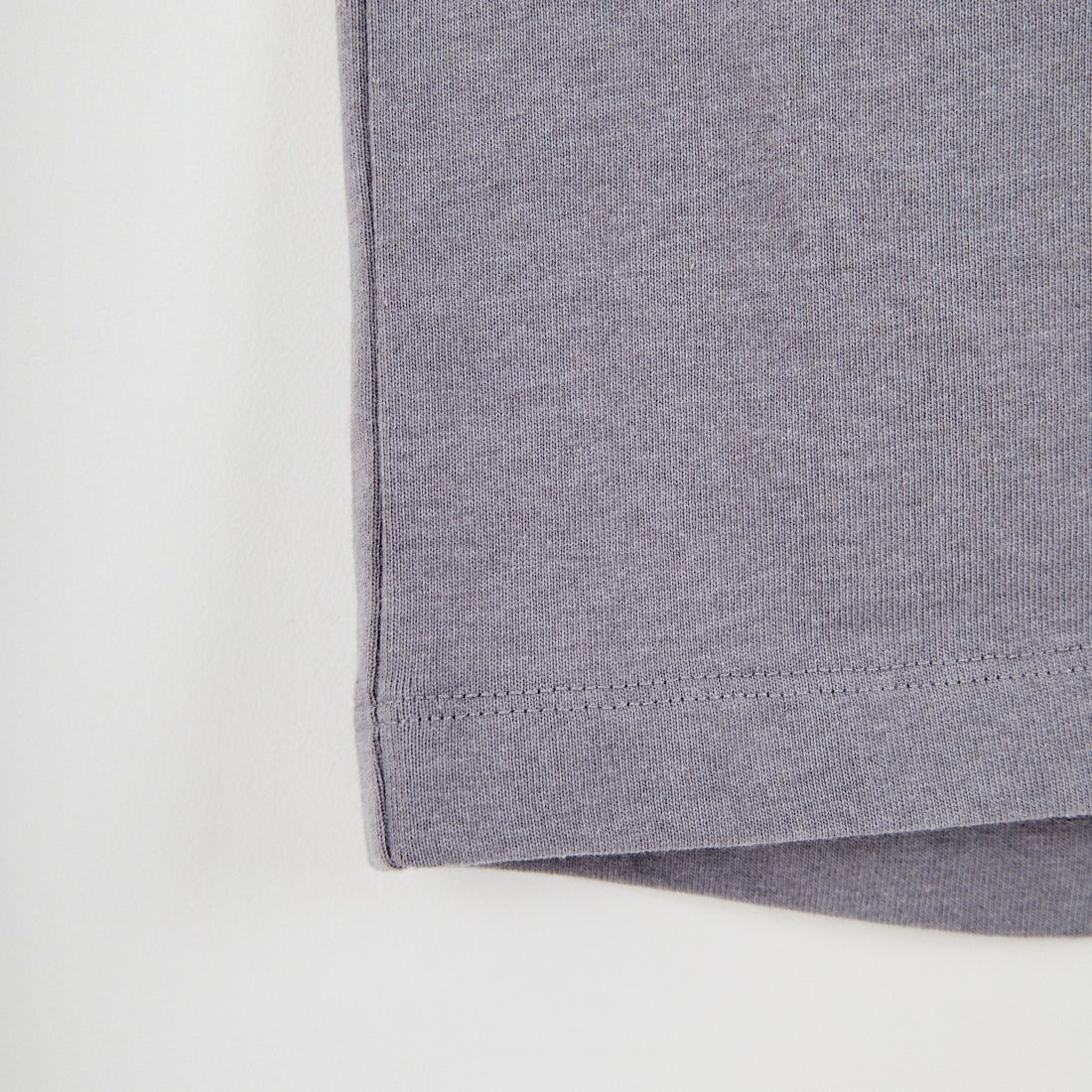 JEANSFACTORY × NANGA [ジーンズファクトリー × ナンガ] 別注 ブランドロゴ刺繍 ショートスリーブTシャツ [NW26SS-JF3] CHARCOAL