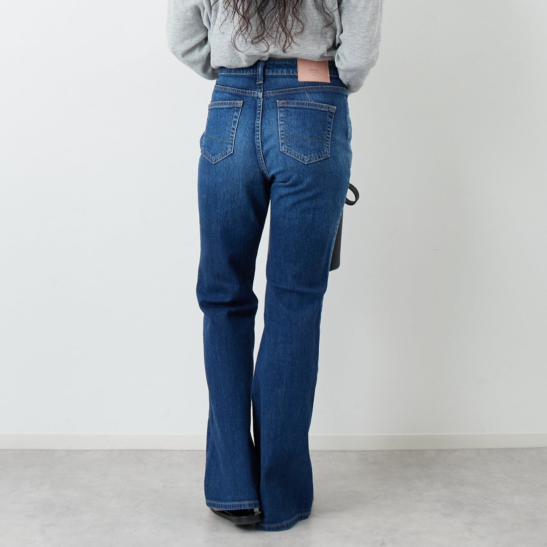 SOMETHING [サムシング] LISA NOUVEAU FLARE/フレアデニムパンツ [STG11] 36 M.DARK &&モデル身長：162cm 着用サイズ：28&&