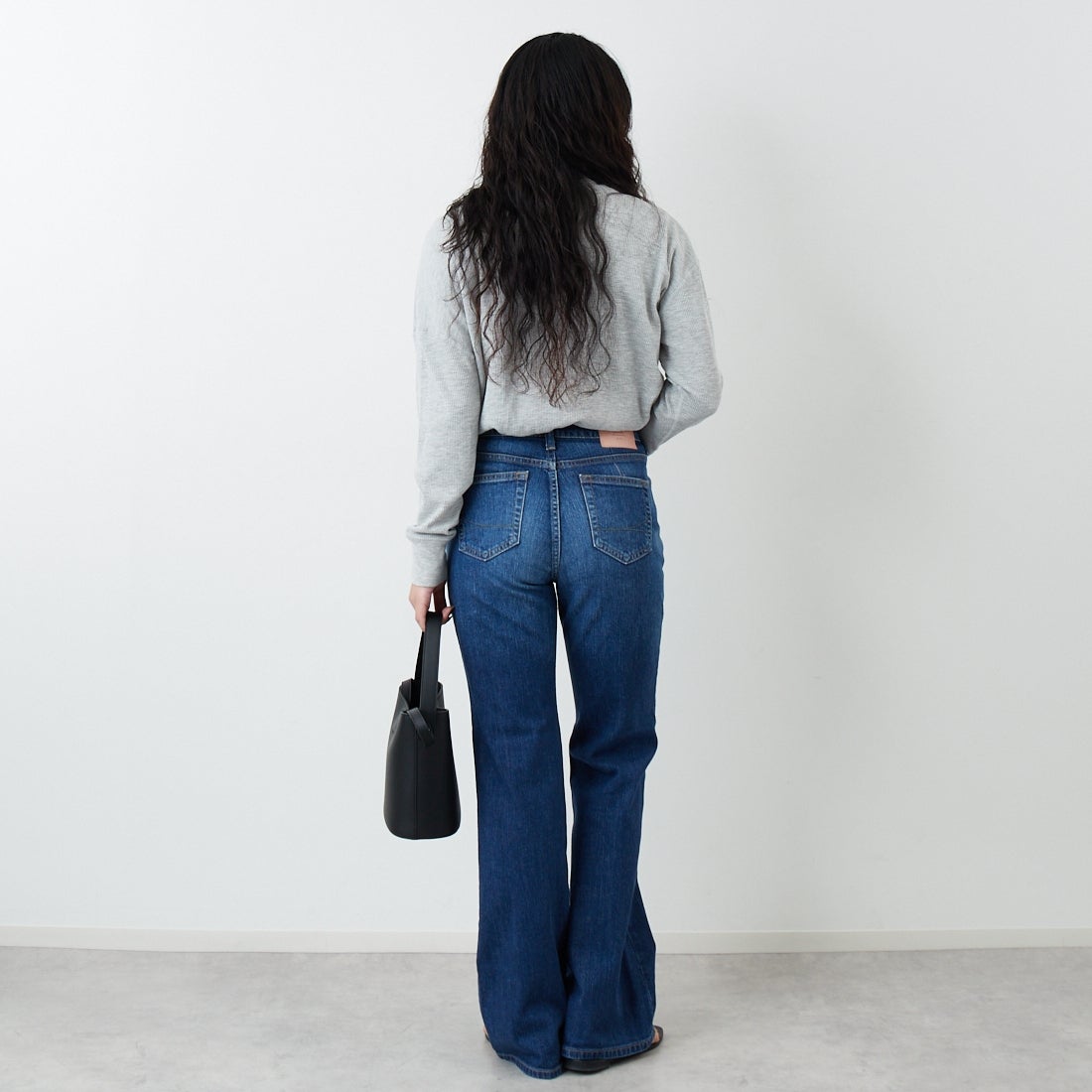 SOMETHING [サムシング] LISA NOUVEAU FLARE/フレアデニムパンツ [STG11] 36 M.DARK &&モデル身長：162cm 着用サイズ：28&&