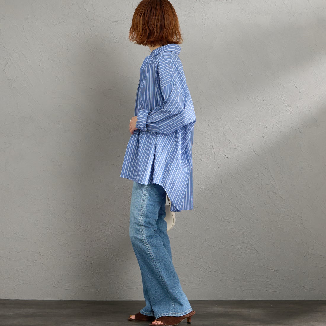 SOMETHING [サムシング] LISA NOUVEAU FLARE/フレアデニムパンツ [STG11] 56 L.BLUE &&モデル身長：158cm 着用サイズ：26&&
