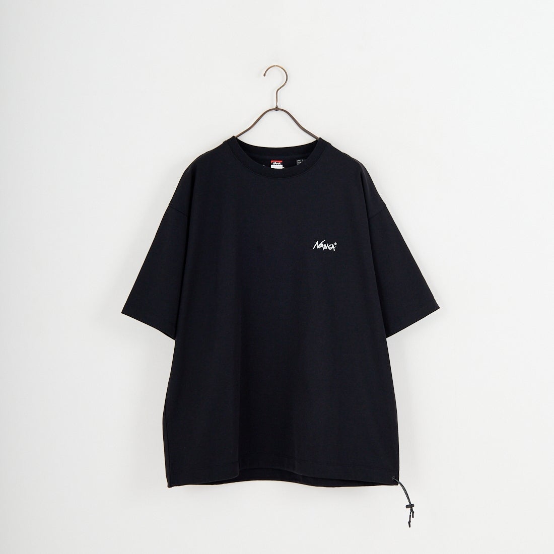 JEANSFACTORY × NANGA [ジーンズファクトリー × ナンガ] 別注 ルーズフィット NEBUKUROバックプリント ドローコードTシャツ [NW26SS-JF8] BLACK