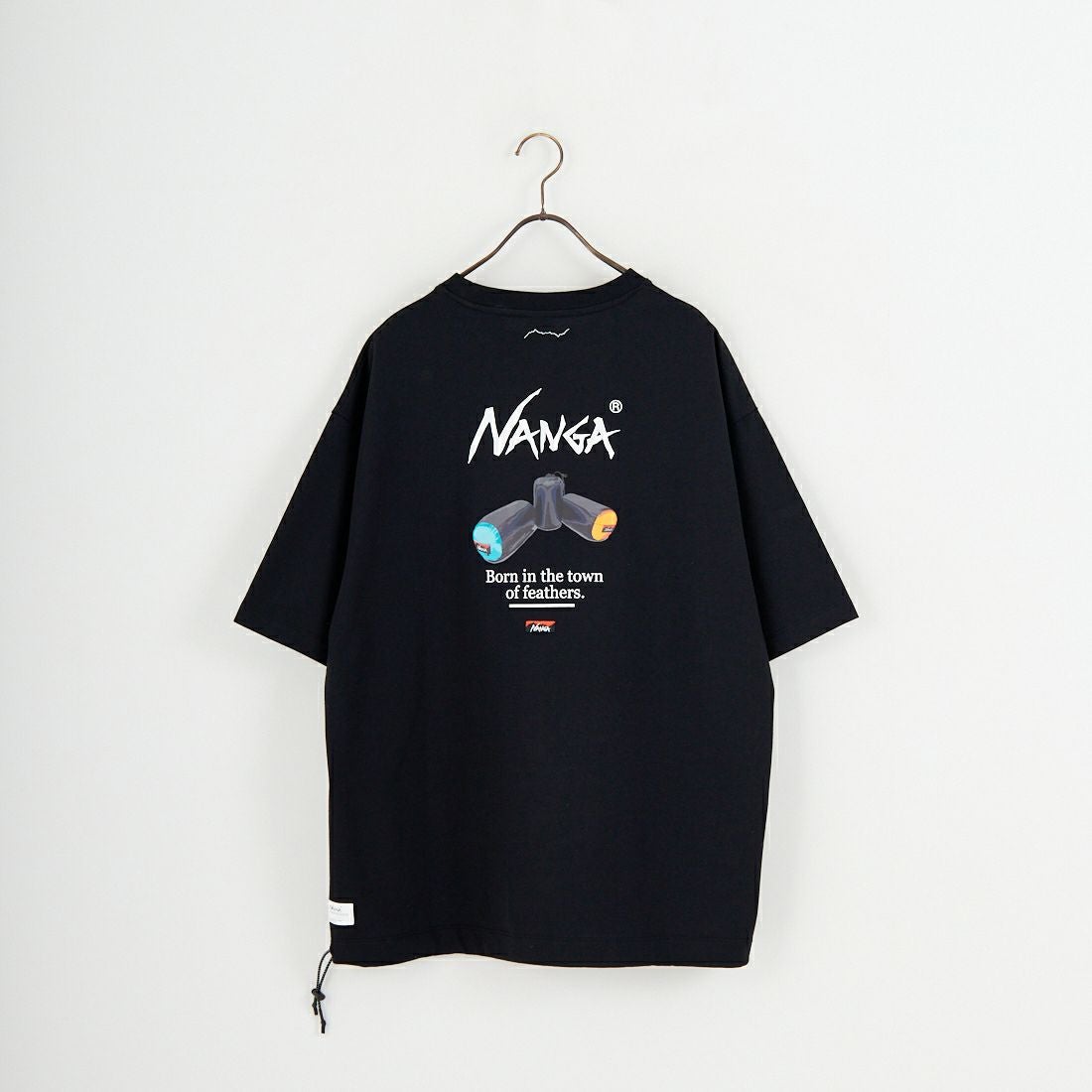 JEANSFACTORY × NANGA [ジーンズファクトリー × ナンガ] 別注 ルーズフィット NEBUKUROバックプリント ドローコードTシャツ [NW26SS-JF8] BLACK