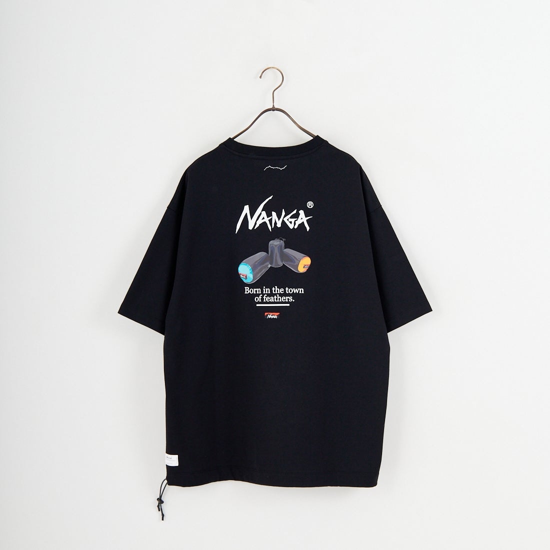 JEANSFACTORY × NANGA [ジーンズファクトリー × ナンガ] 別注 ルーズフィット NEBUKUROバックプリント ドローコードTシャツ [NW26SS-JF8] BLACK