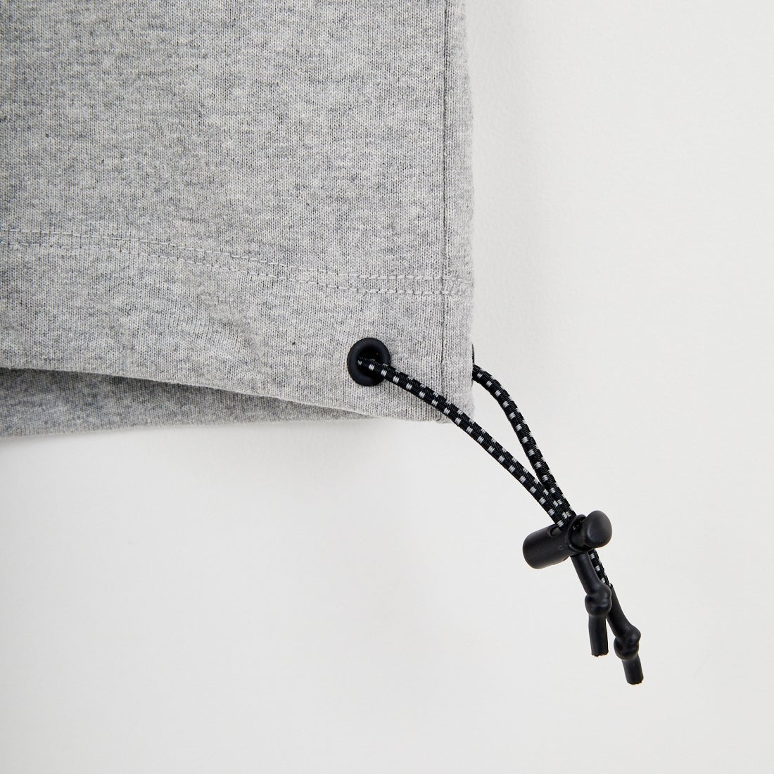 JEANSFACTORY × NANGA [ジーンズファクトリー × ナンガ] 別注 ルーズフィット メッシュ切替え ドローコードTシャツ [NW26SS-JF7] GRAY