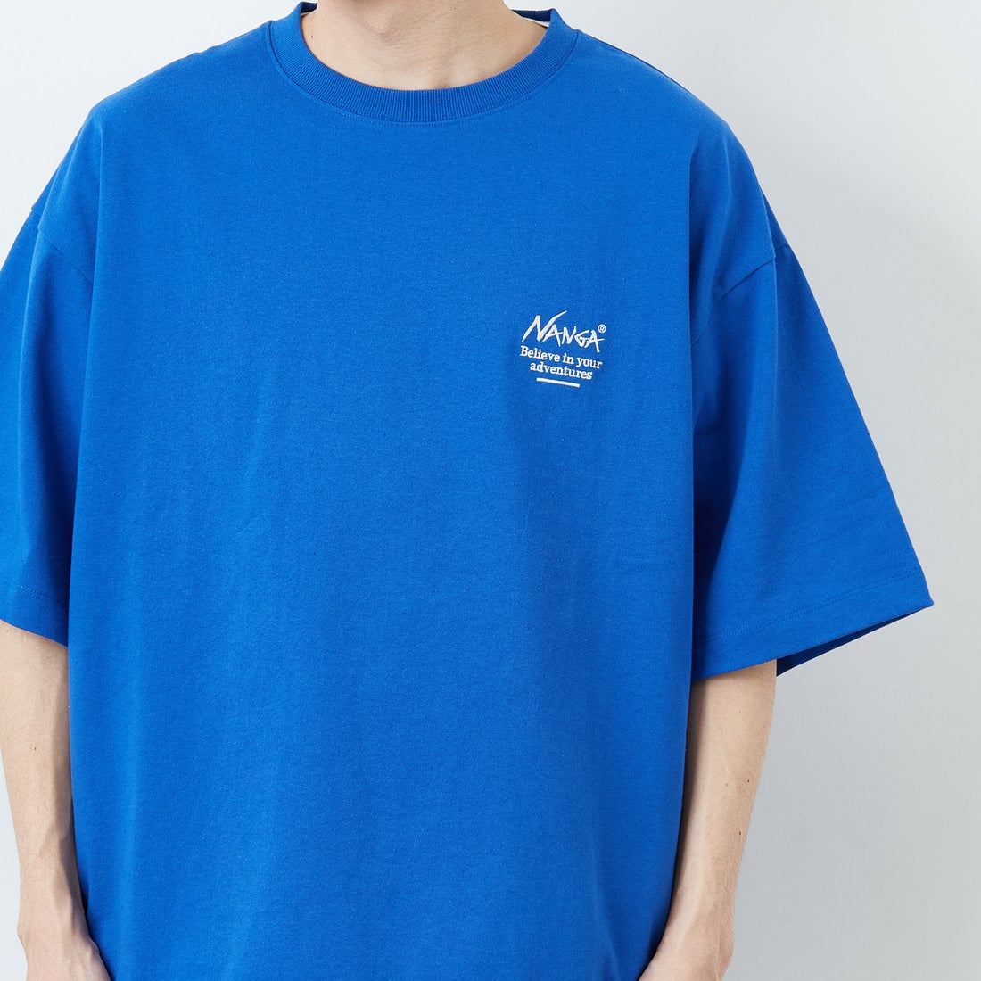 JEANSFACTORY × NANGA [ジーンズファクトリー × ナンガ] 別注 ルーズフィット スクエアロゴバックプリント ドローコードTシャツ [NW26SS-JF6] BLUE