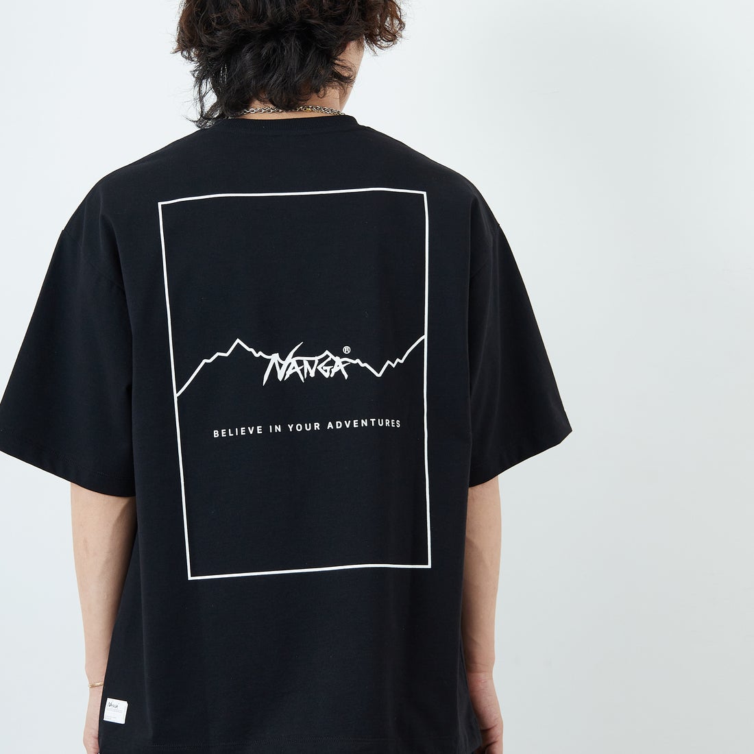 JEANSFACTORY × NANGA [ジーンズファクトリー × ナンガ] 別注 ルーズフィット スクエアロゴバックプリント ドローコードTシャツ [NW26SS-JF6] BLACK