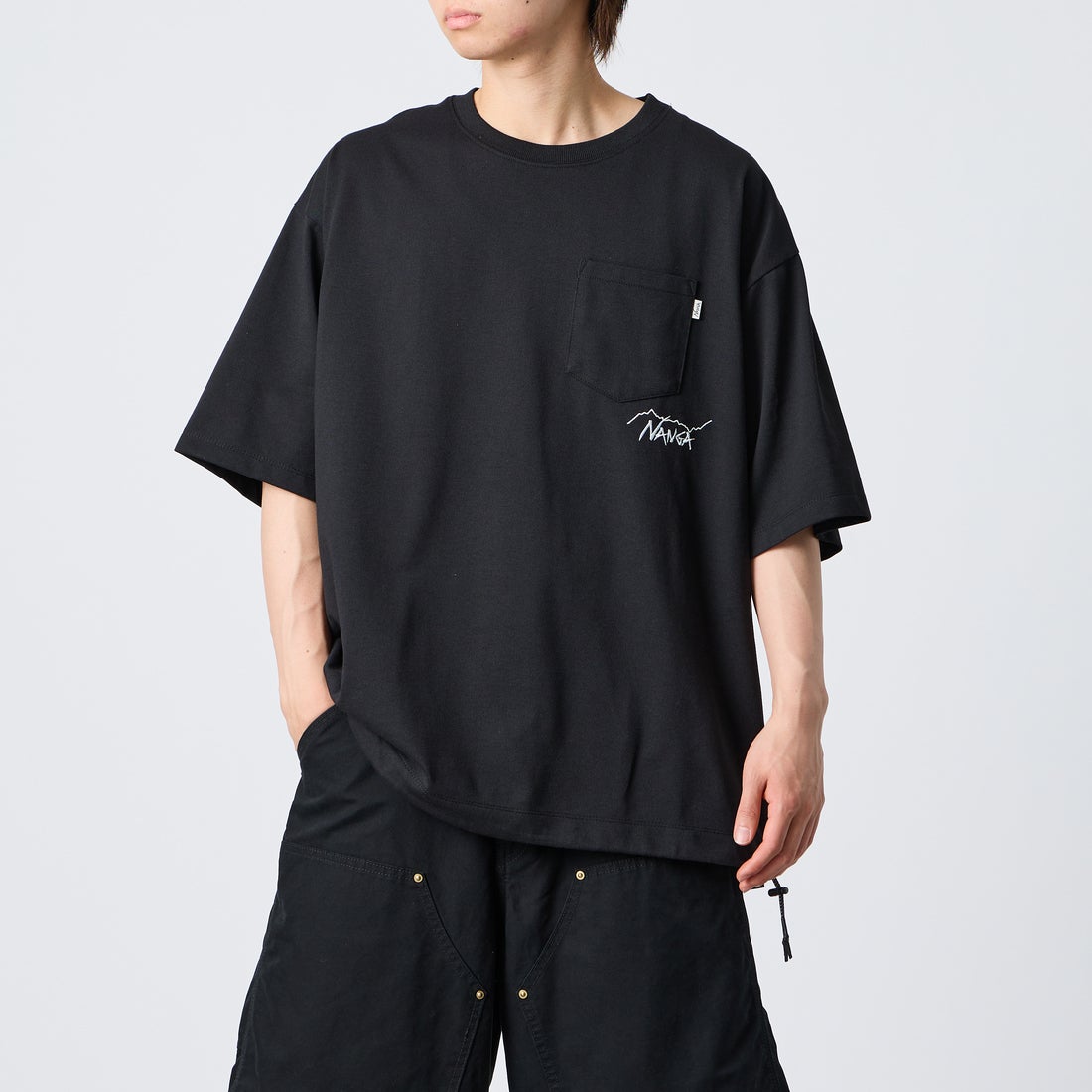 BLACK&&モデル身長：177cm 着用サイズ：XL&&