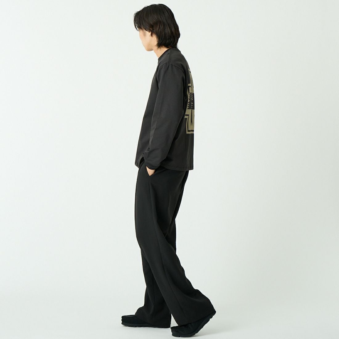 PENDLETON [ペンドルトン] バックプリント ロングスリーブTシャツ [6175-3002] 49 BLACK &&モデル身長：179cm 着用サイズ：M&&