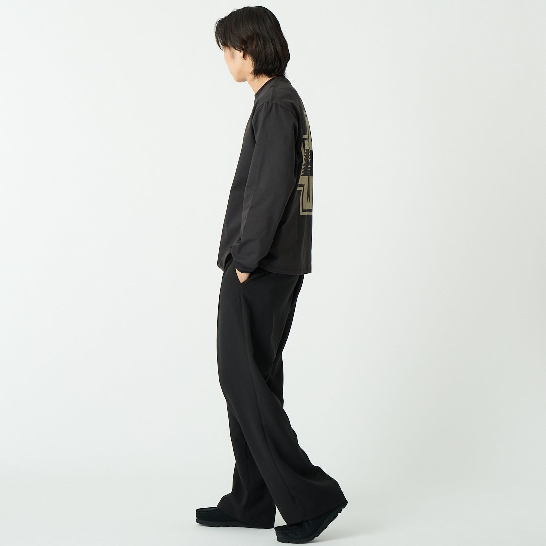 PENDLETON [ペンドルトン] バックプリント ロングスリーブTシャツ [6175-3002] 49 BLACK &&モデル身長：179cm 着用サイズ：M&&