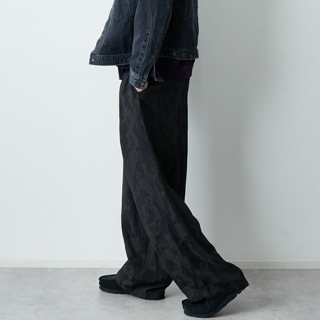 Needles [ニードルズ] レーヨンペイズリージャガード ヒザデルパンツ [SX262] B BLACK &&モデル身長：179cm 着用サイズ：XS&&